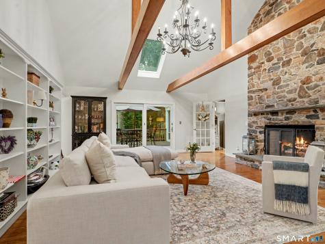 550 Wellington Drive Fairfield CT 06824