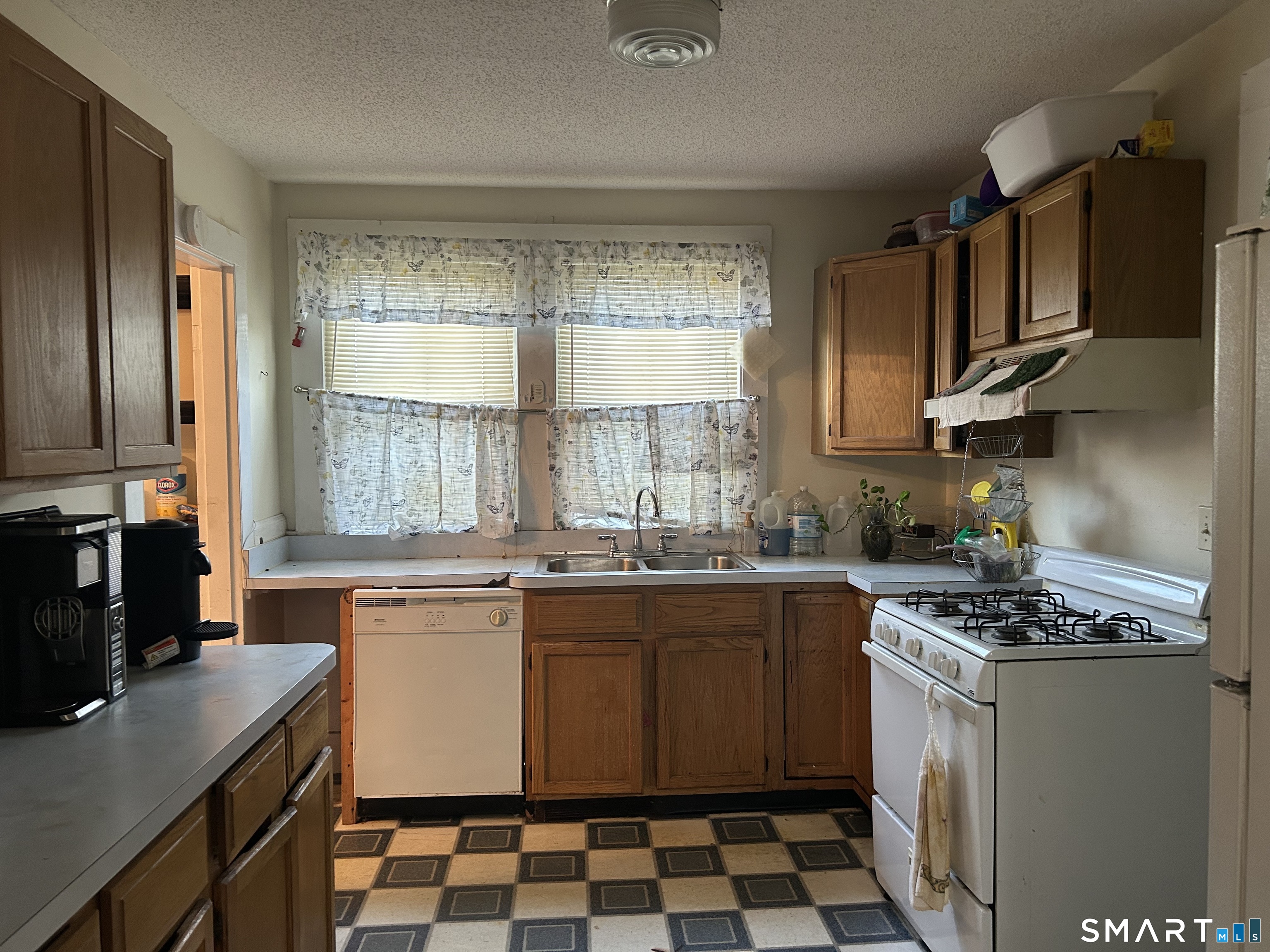 27 Harker Avenue Waterbury CT 06705