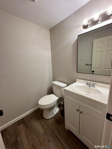 10 Inverness Lane Middletown CT 06457