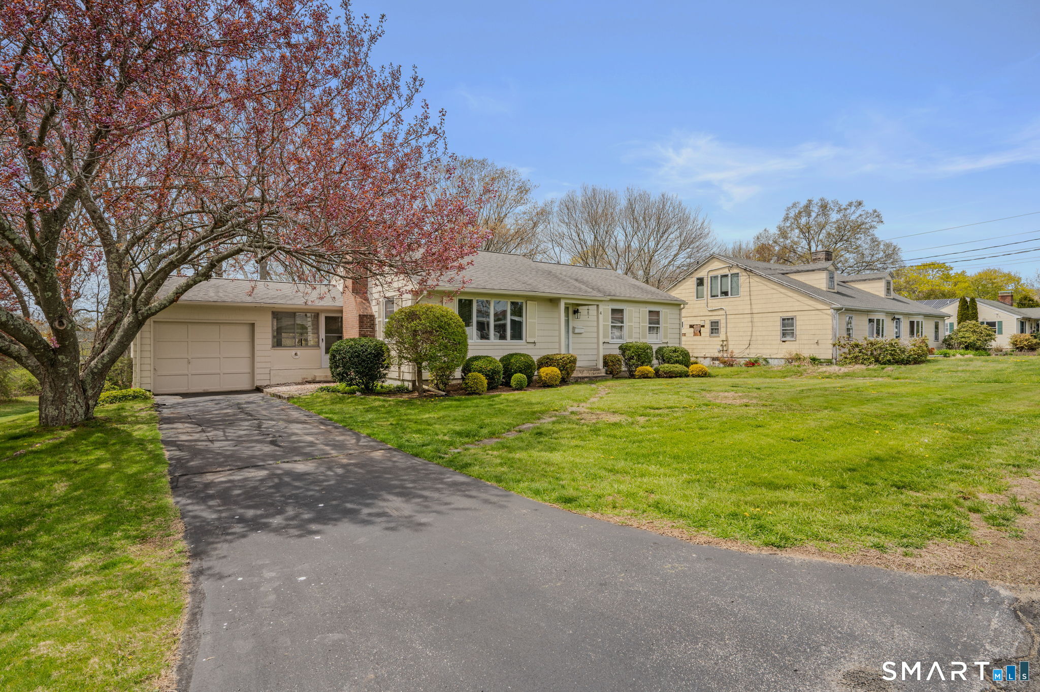 4 Champlin Hill Court East Lyme CT 06357