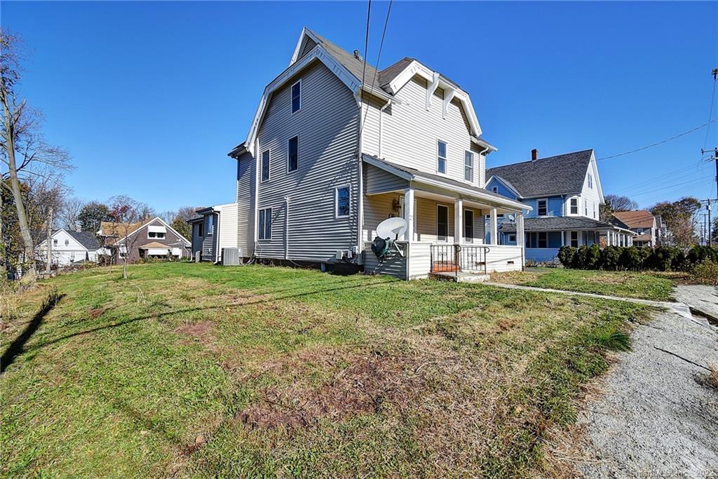 25 Wadsworth Street Manchester CT 06040