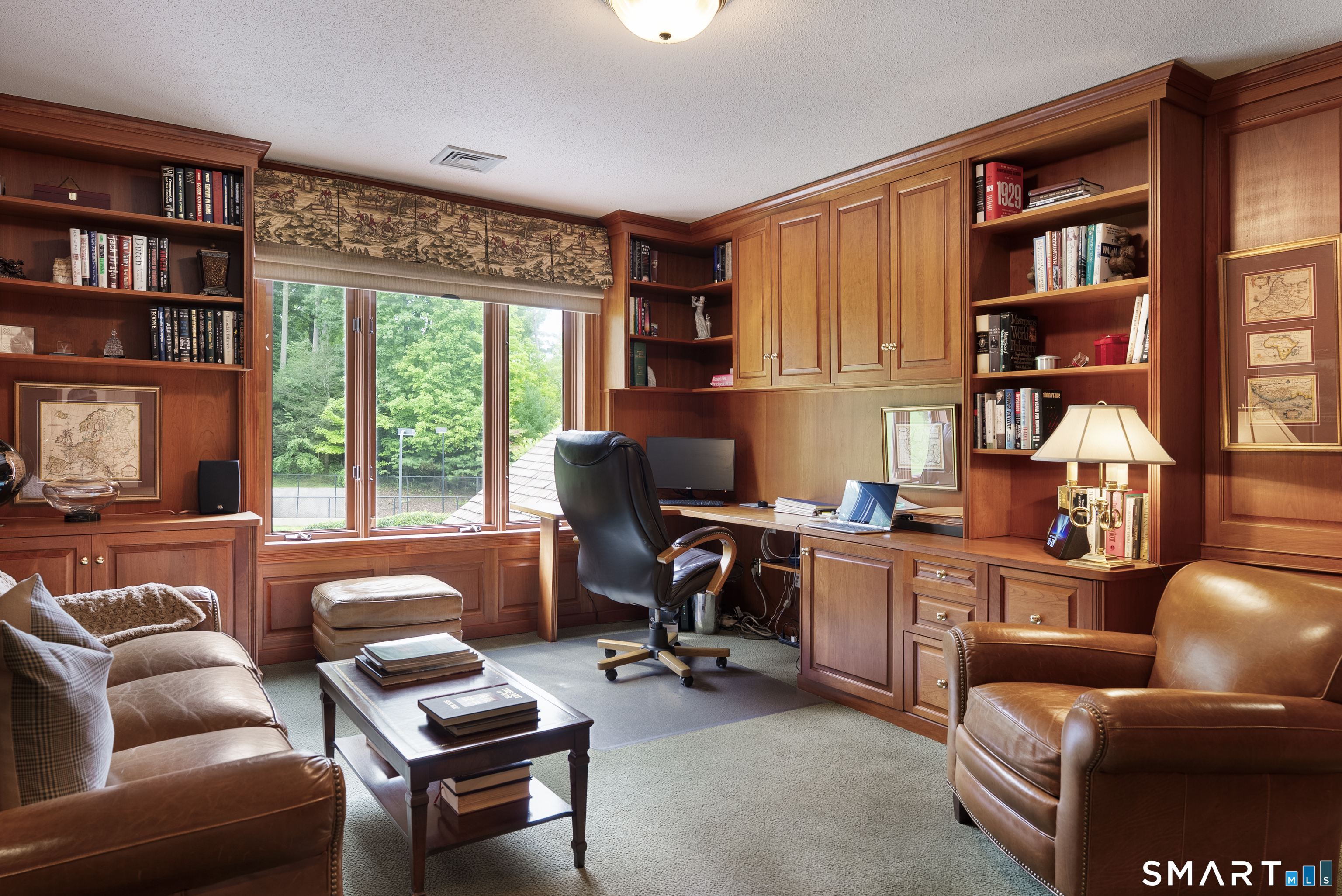 21 Breezy Knoll Avon CT 06001