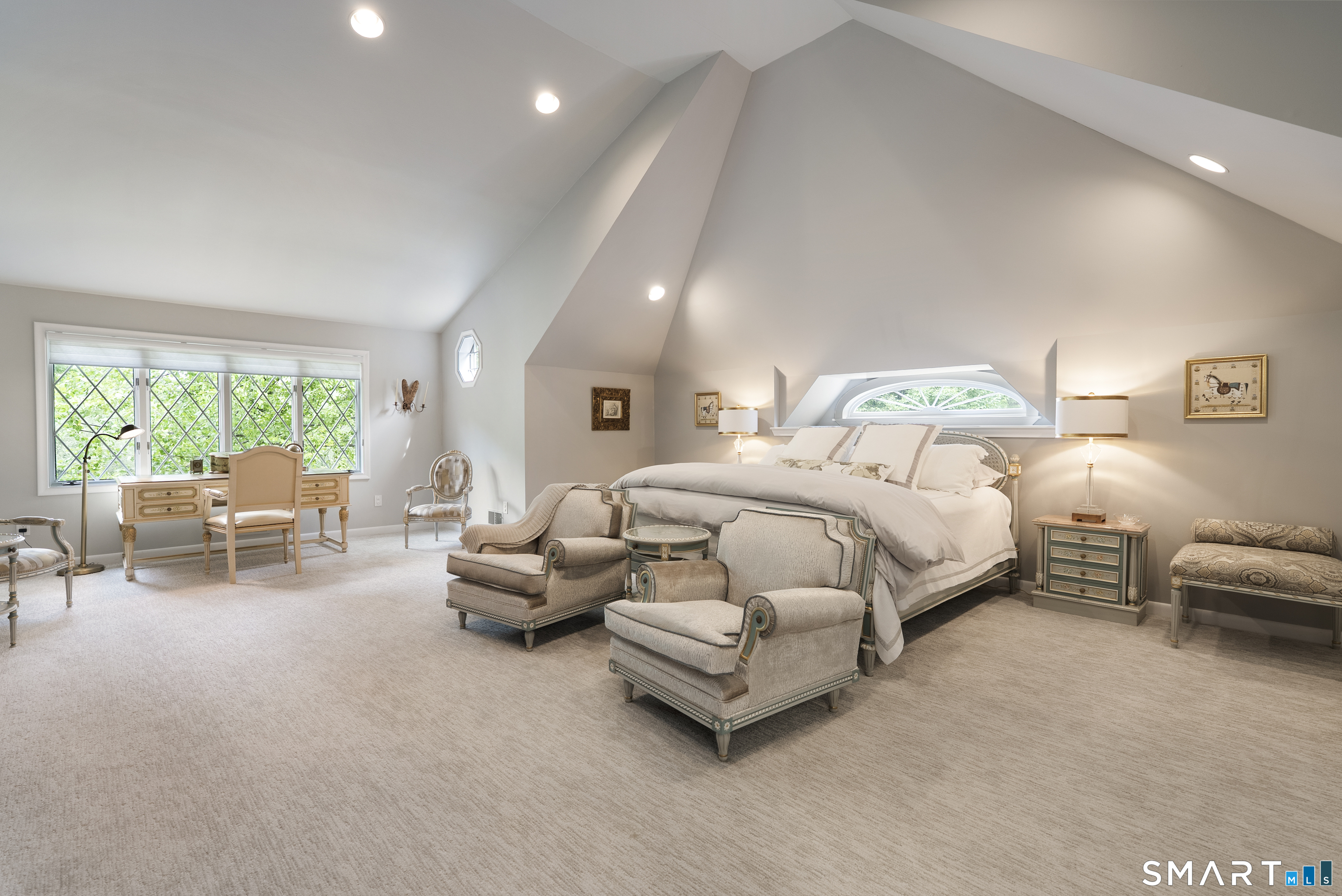 21 Breezy Knoll Avon CT 06001