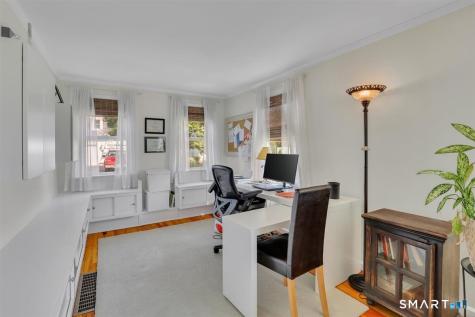 33 Seaside Avenue Guilford CT 06437