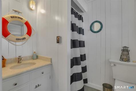 33 Seaside Avenue Guilford CT 06437