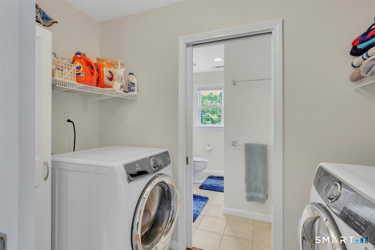 33 Seaside Avenue Guilford CT 06437