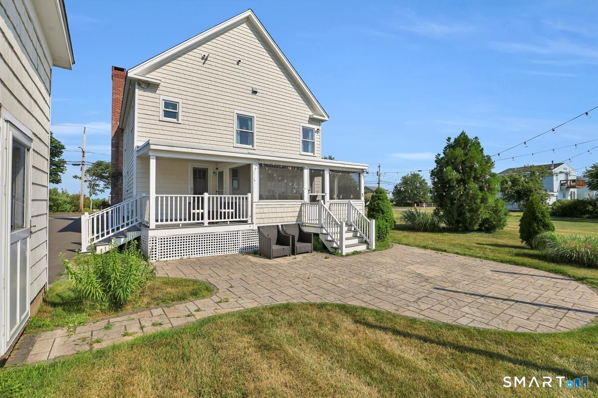 33 Seaside Avenue Guilford CT 06437