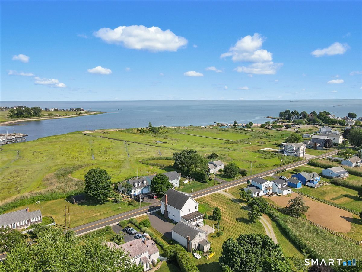 33 Seaside Avenue Guilford CT 06437