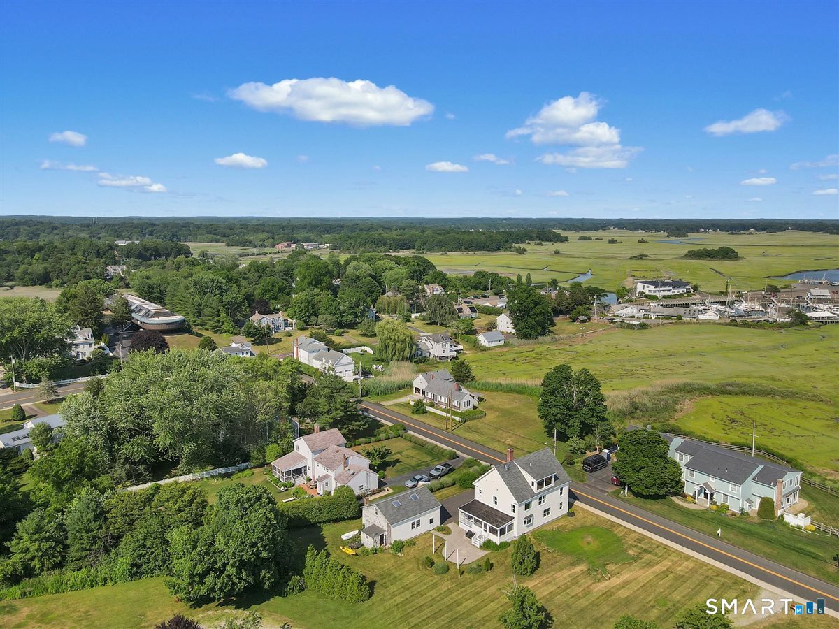 33 Seaside Avenue Guilford CT 06437