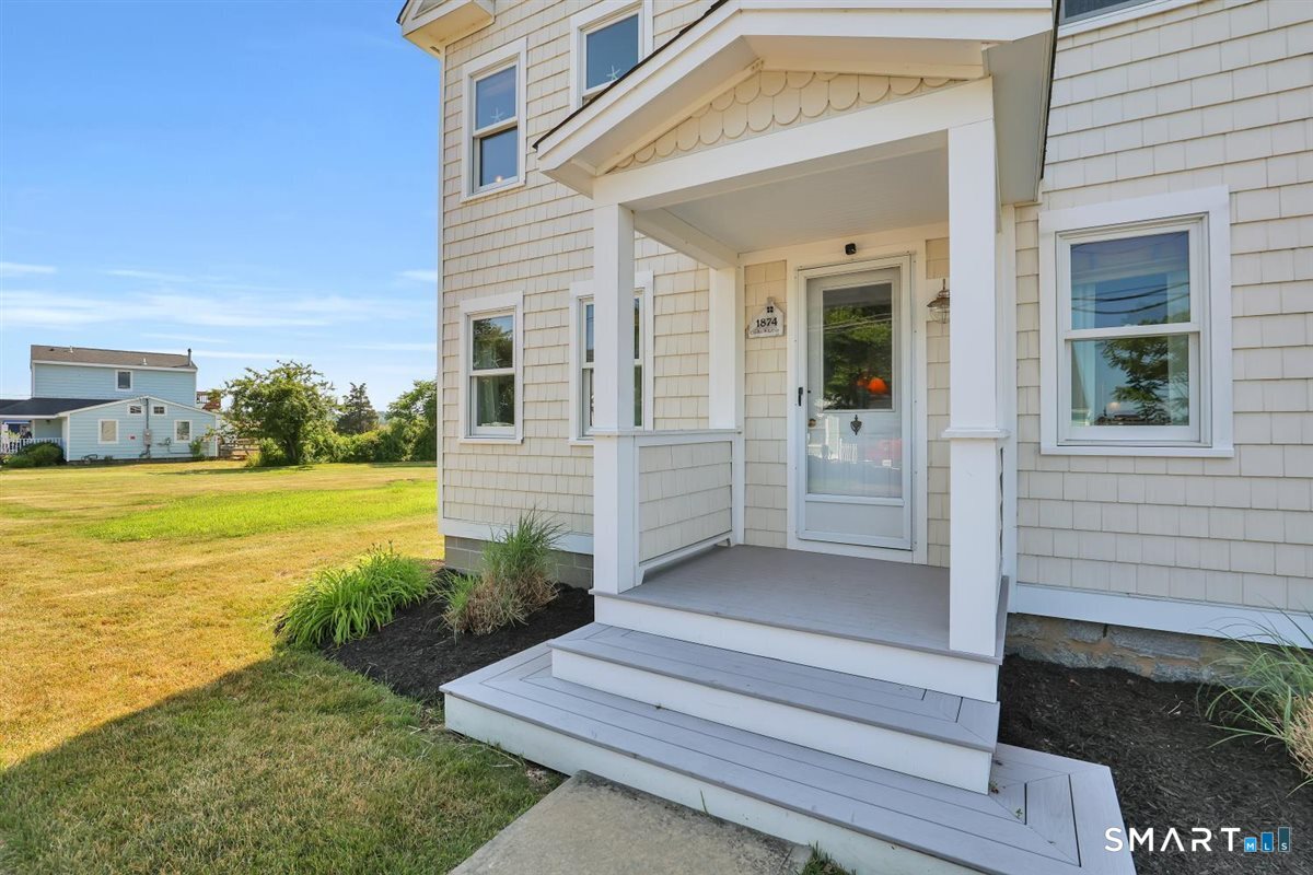 33 Seaside Avenue Guilford CT 06437