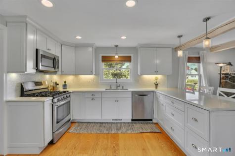 33 Seaside Avenue Guilford CT 06437