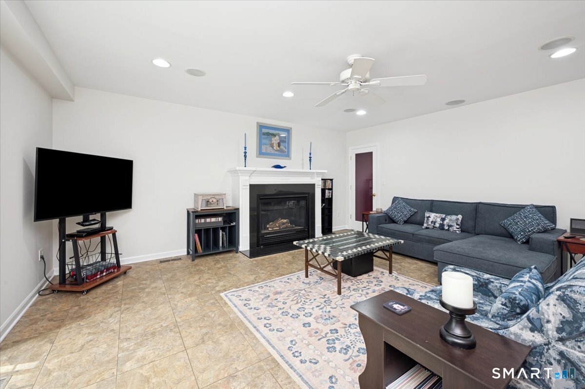 293 Bouton West Street Stamford CT 06907