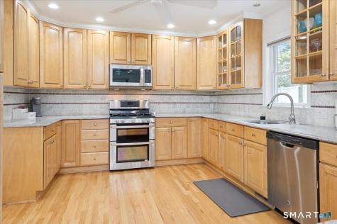 293 Bouton West Street Stamford CT 06907