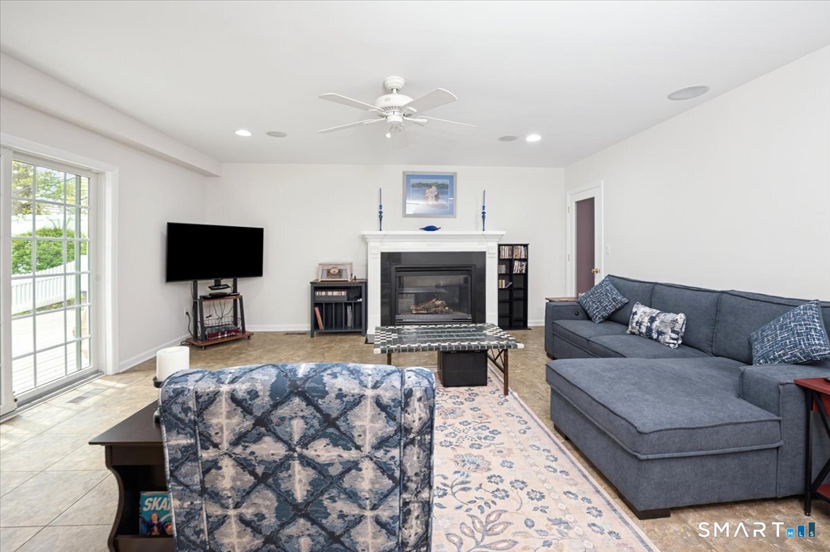 293 Bouton West Street Stamford CT 06907