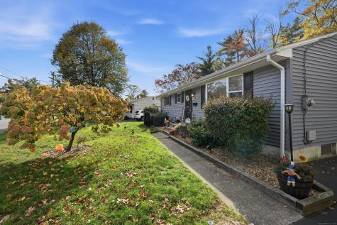 32 Magnolia Drive Enfield CT 06082