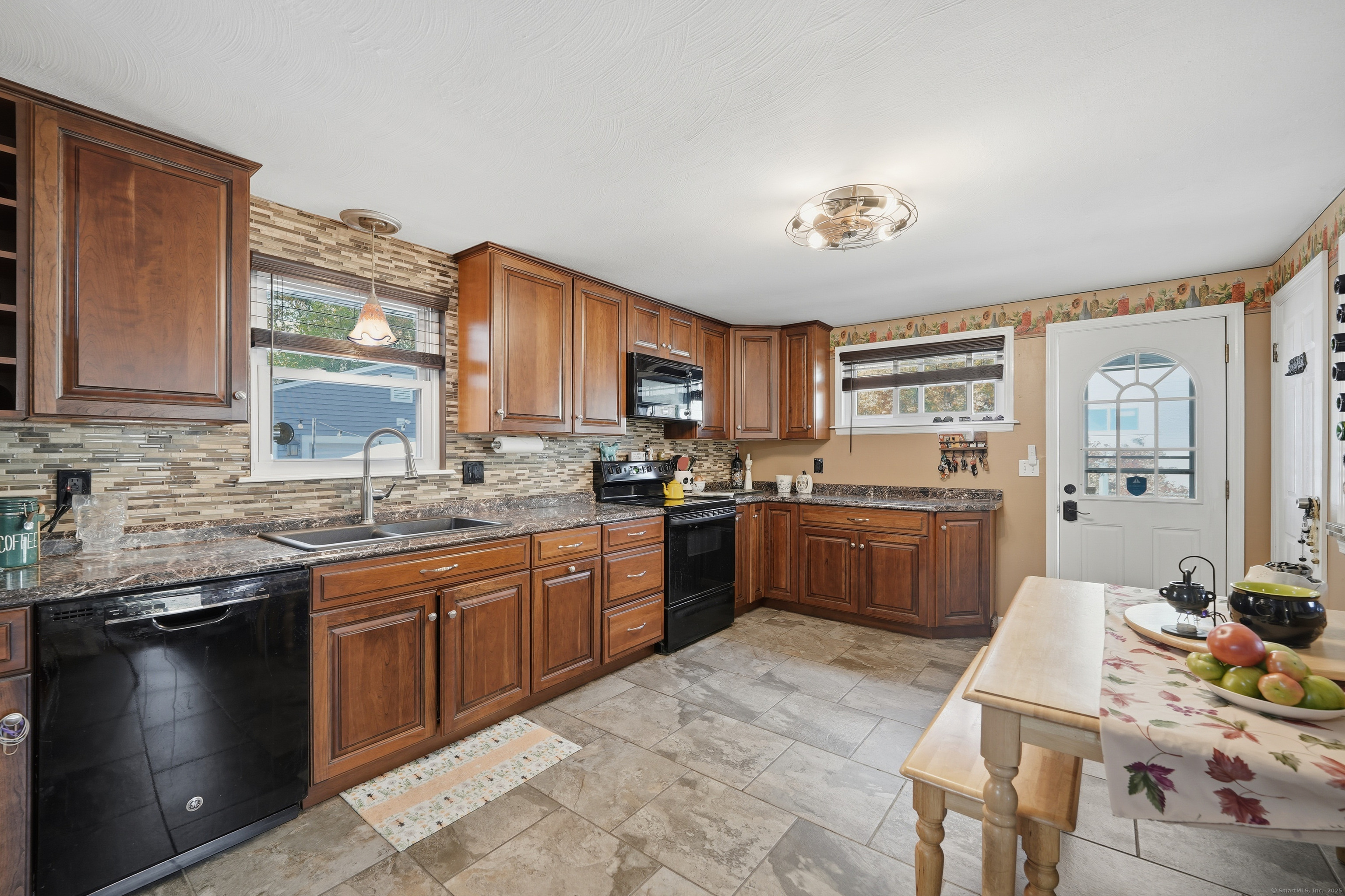 32 Magnolia Drive Enfield CT 06082