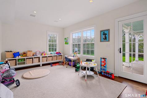 10 Cedar Lane Weston CT 06683