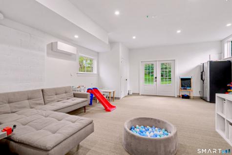 10 Cedar Lane Weston CT 06683