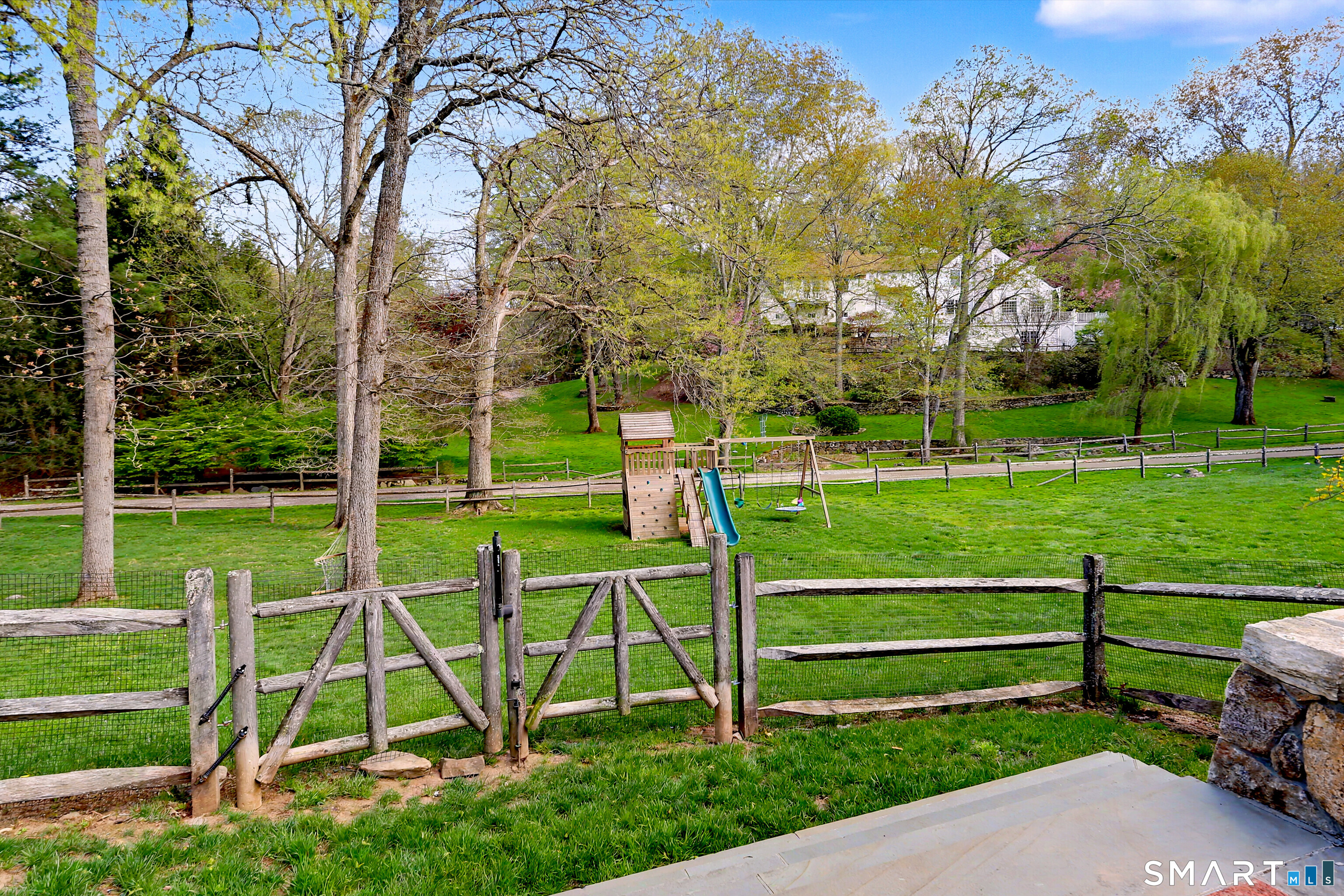 10 Cedar Lane Weston CT 06683