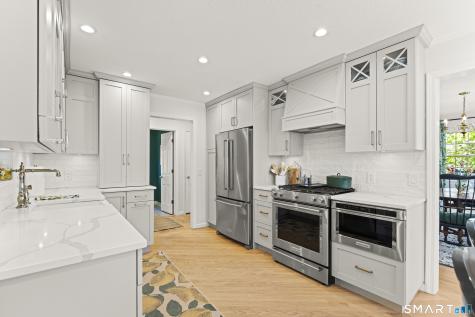 90 Russell Avenue Suffield CT 06078
