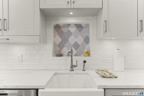 90 Russell Avenue Suffield CT 06078