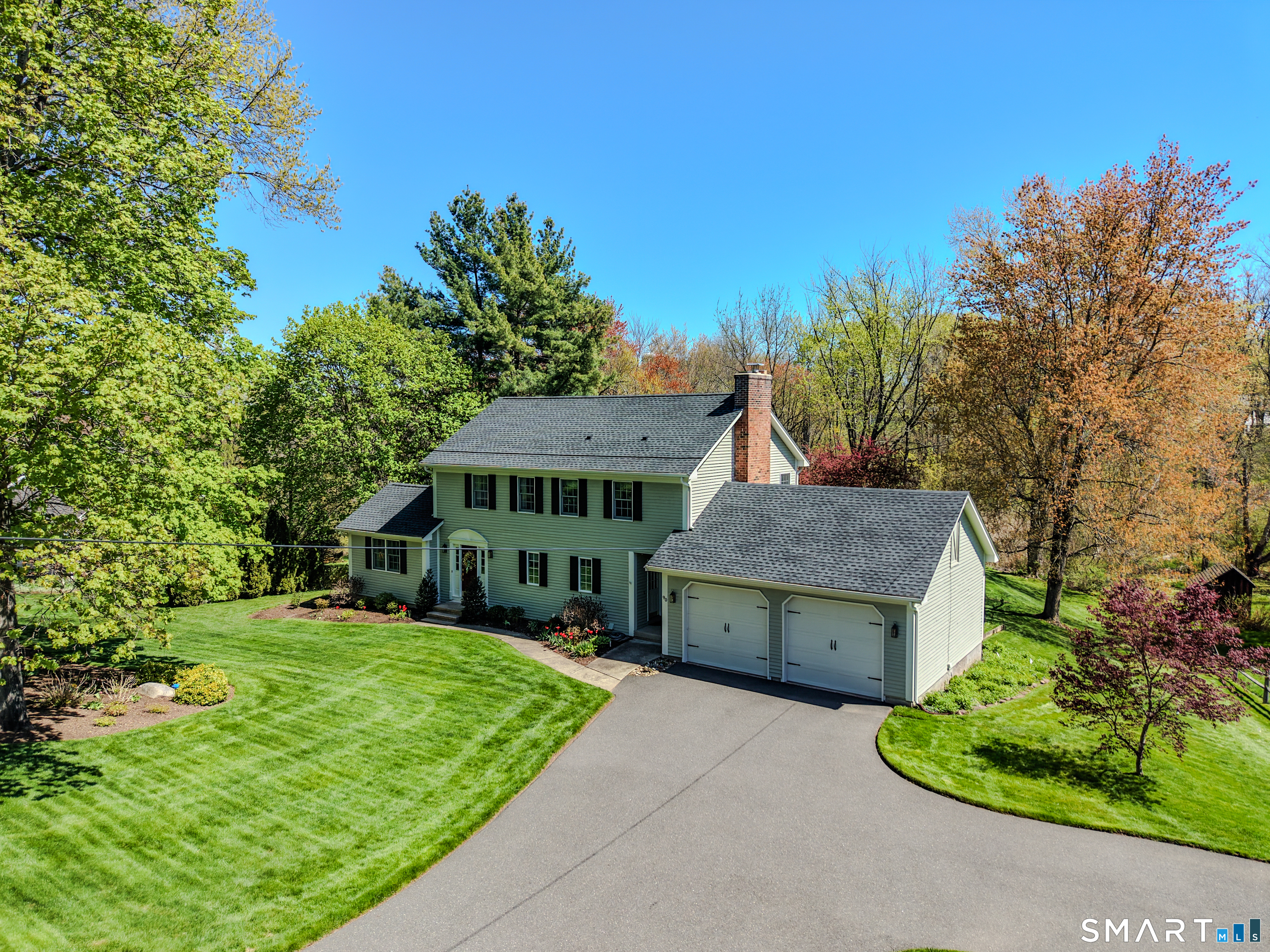 90 Russell Avenue Suffield CT 06078