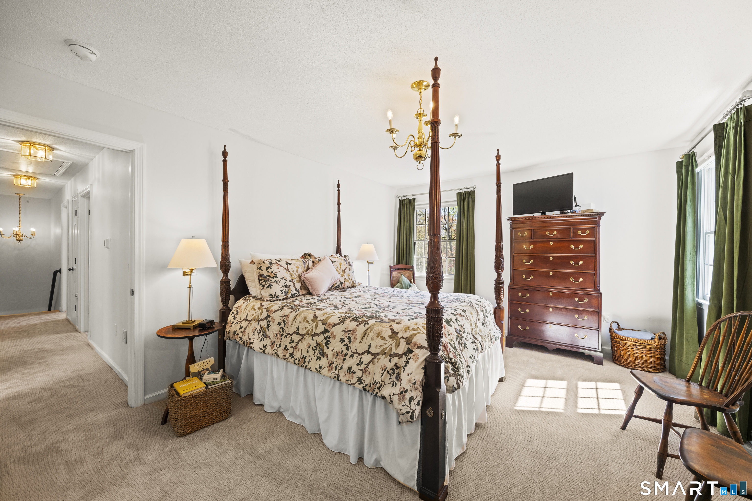90 Russell Avenue Suffield CT 06078