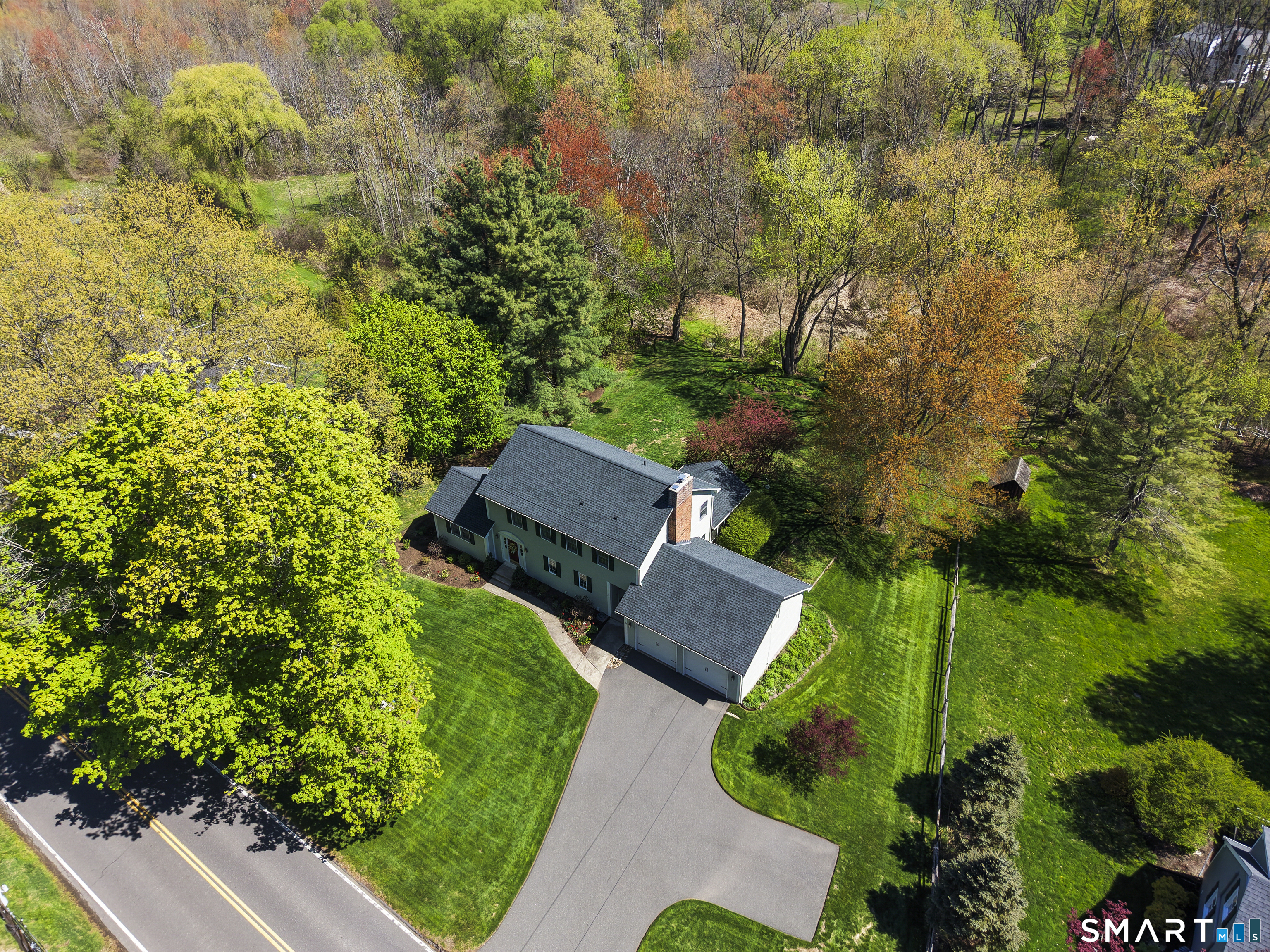 90 Russell Avenue Suffield CT 06078