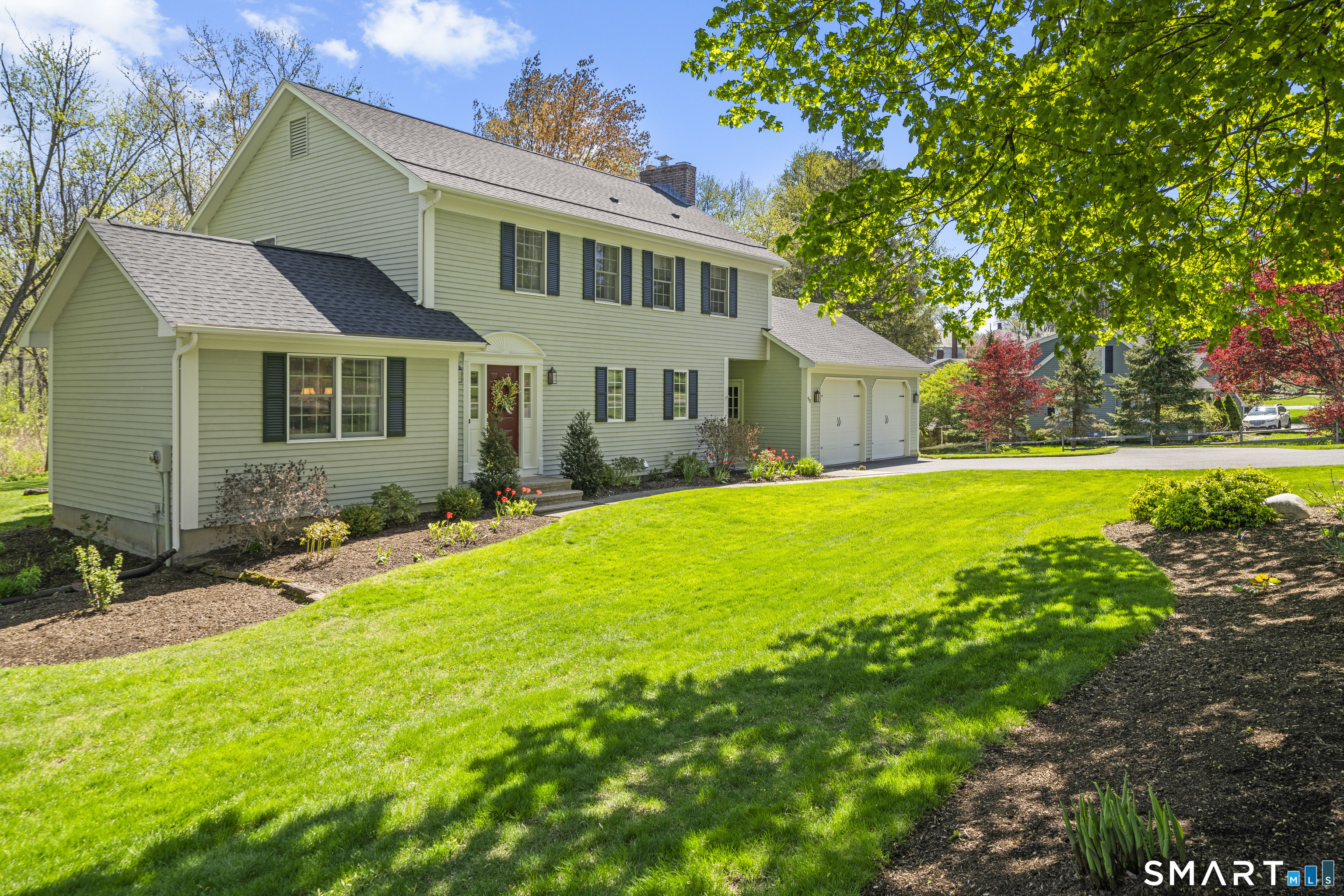 90 Russell Avenue Suffield CT 06078
