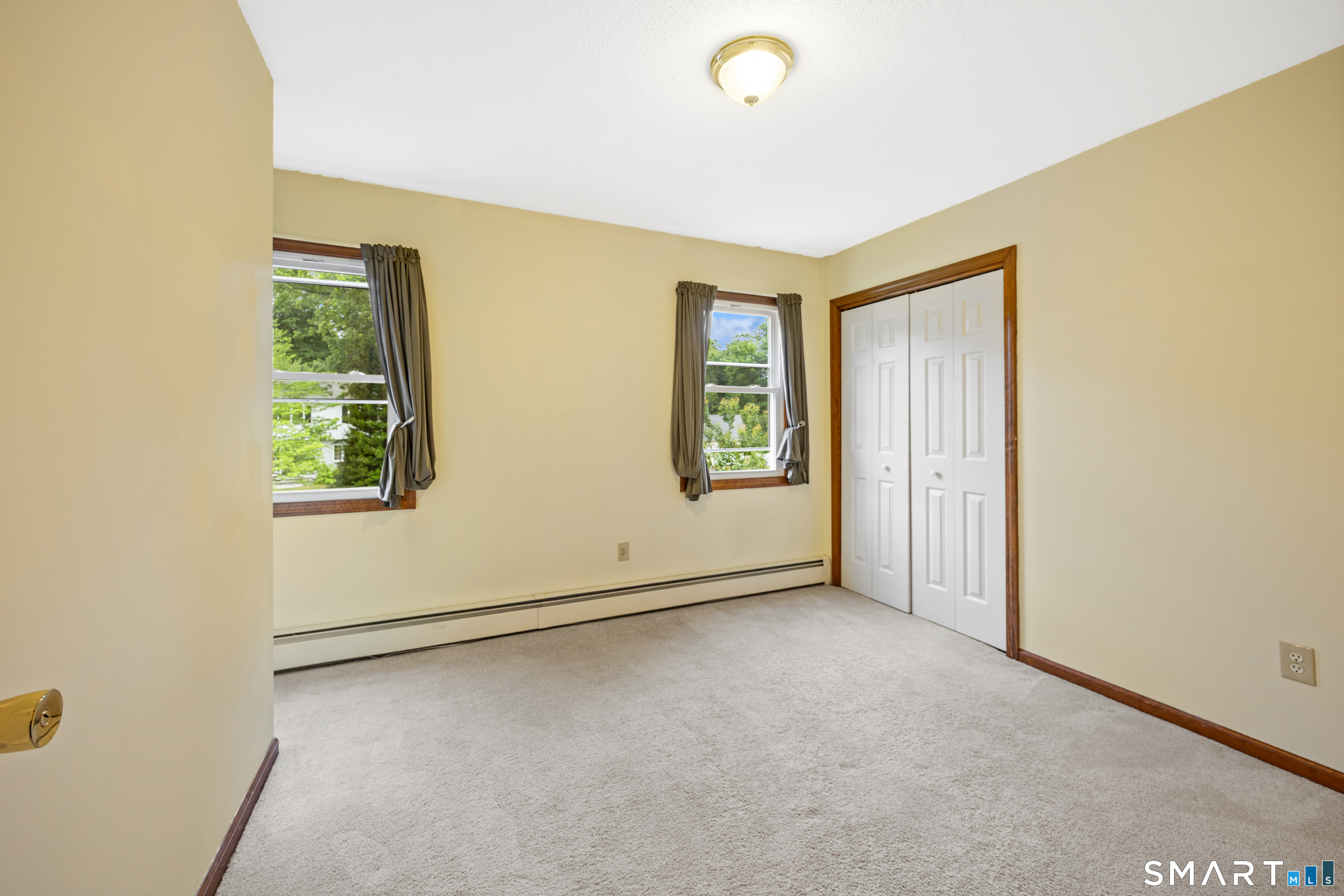14 Colonial Court Cheshire CT 06410
