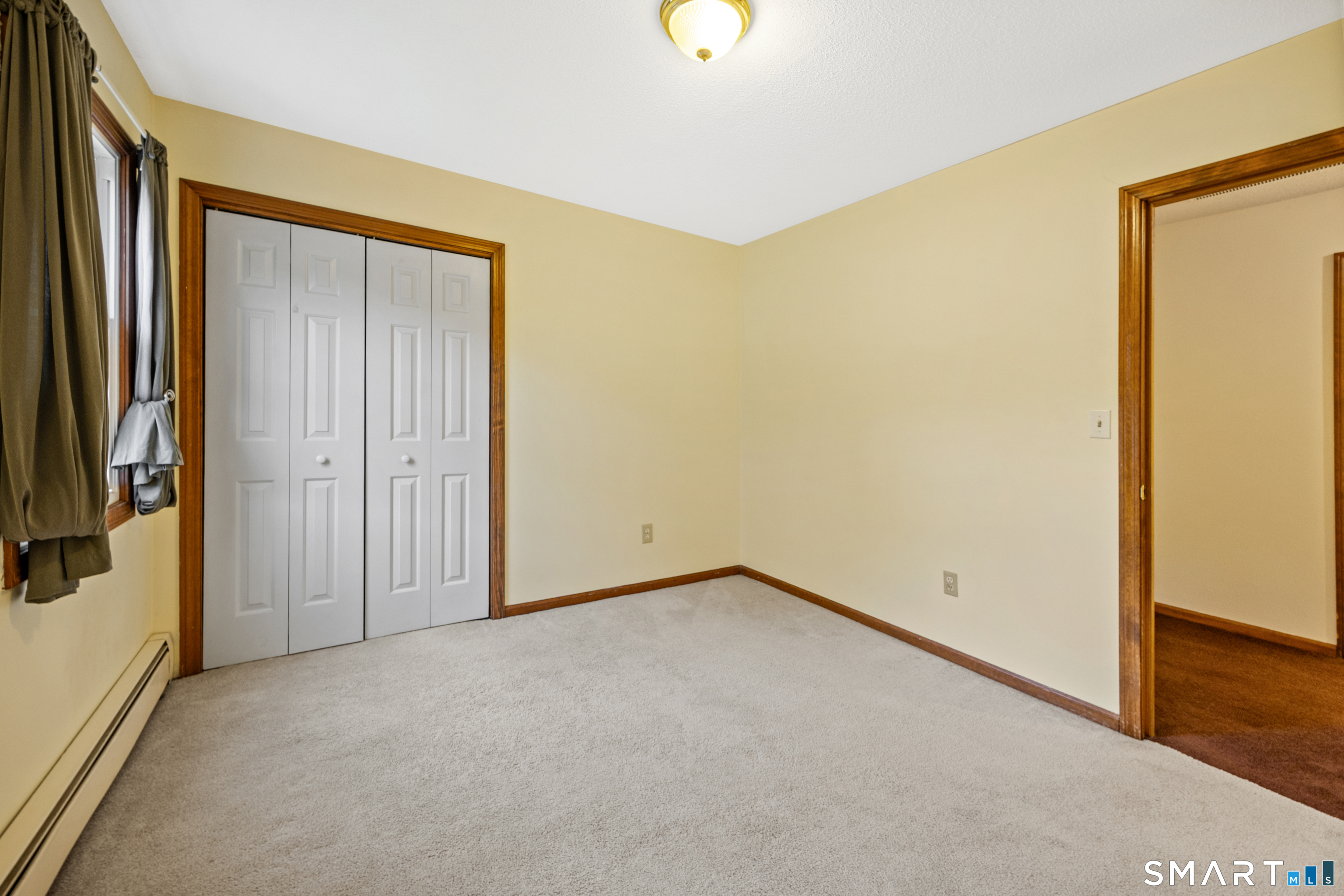 14 Colonial Court Cheshire CT 06410