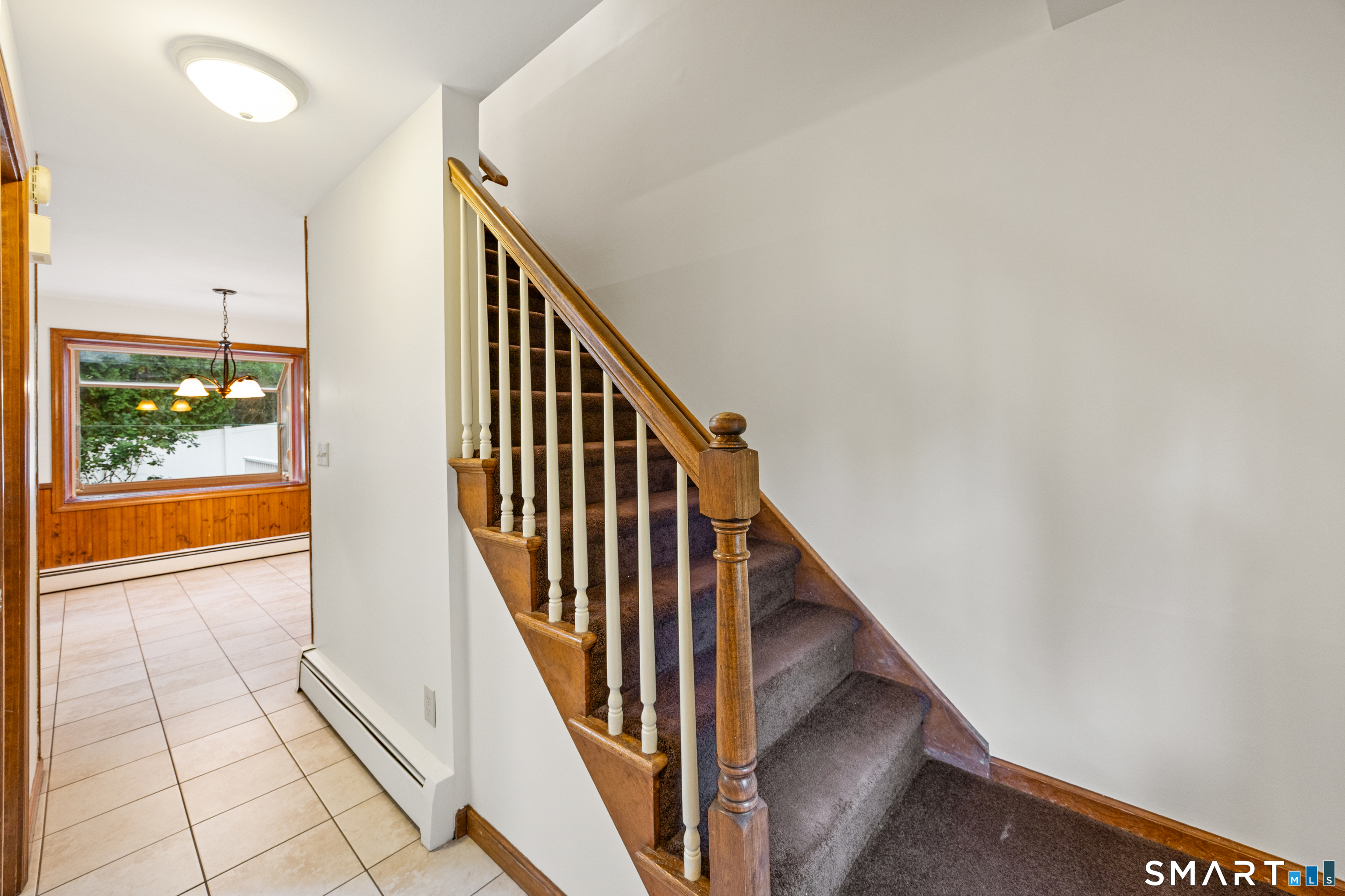14 Colonial Court Cheshire CT 06410