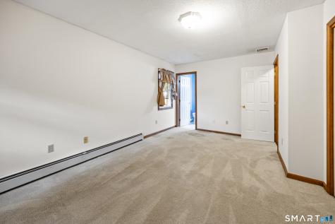 14 Colonial Court Cheshire CT 06410