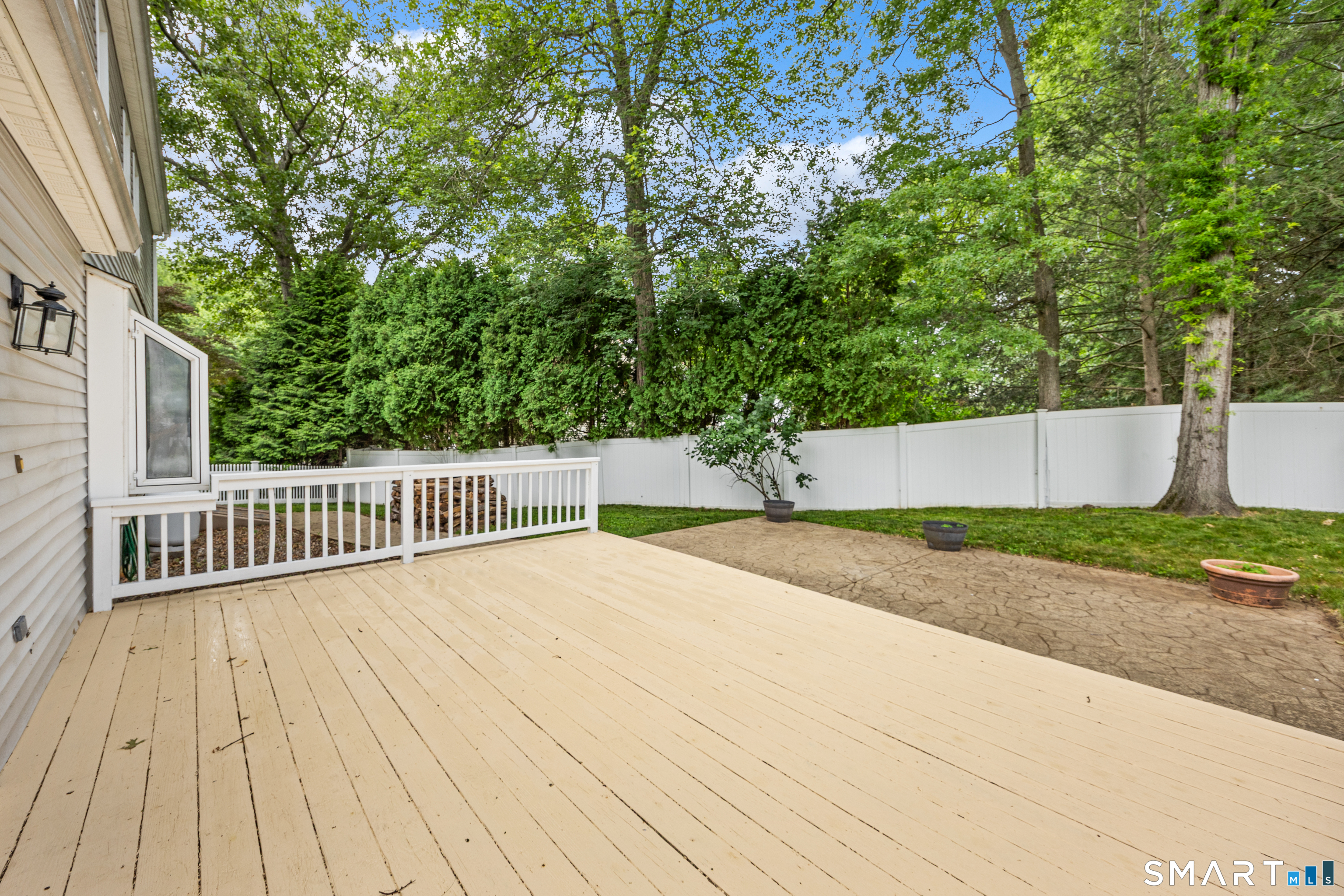 14 Colonial Court Cheshire CT 06410