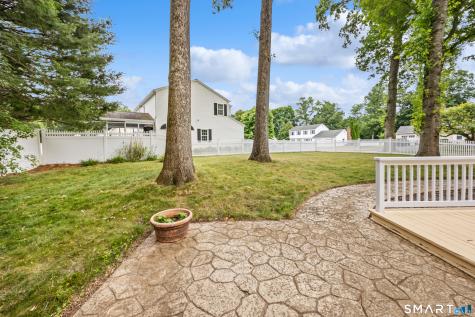 14 Colonial Court Cheshire CT 06410