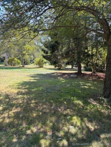 1 Beechwood Lane Old Lyme CT 06371