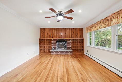 12 Oak Crest Drive Brookfield CT 06804