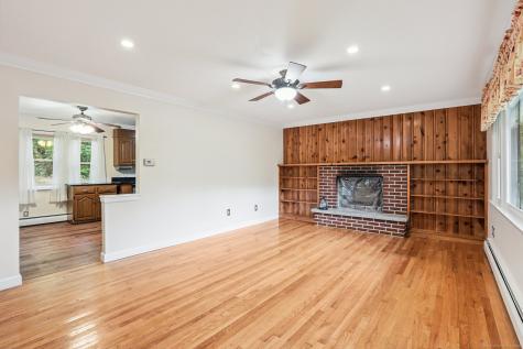 12 Oak Crest Drive Brookfield CT 06804