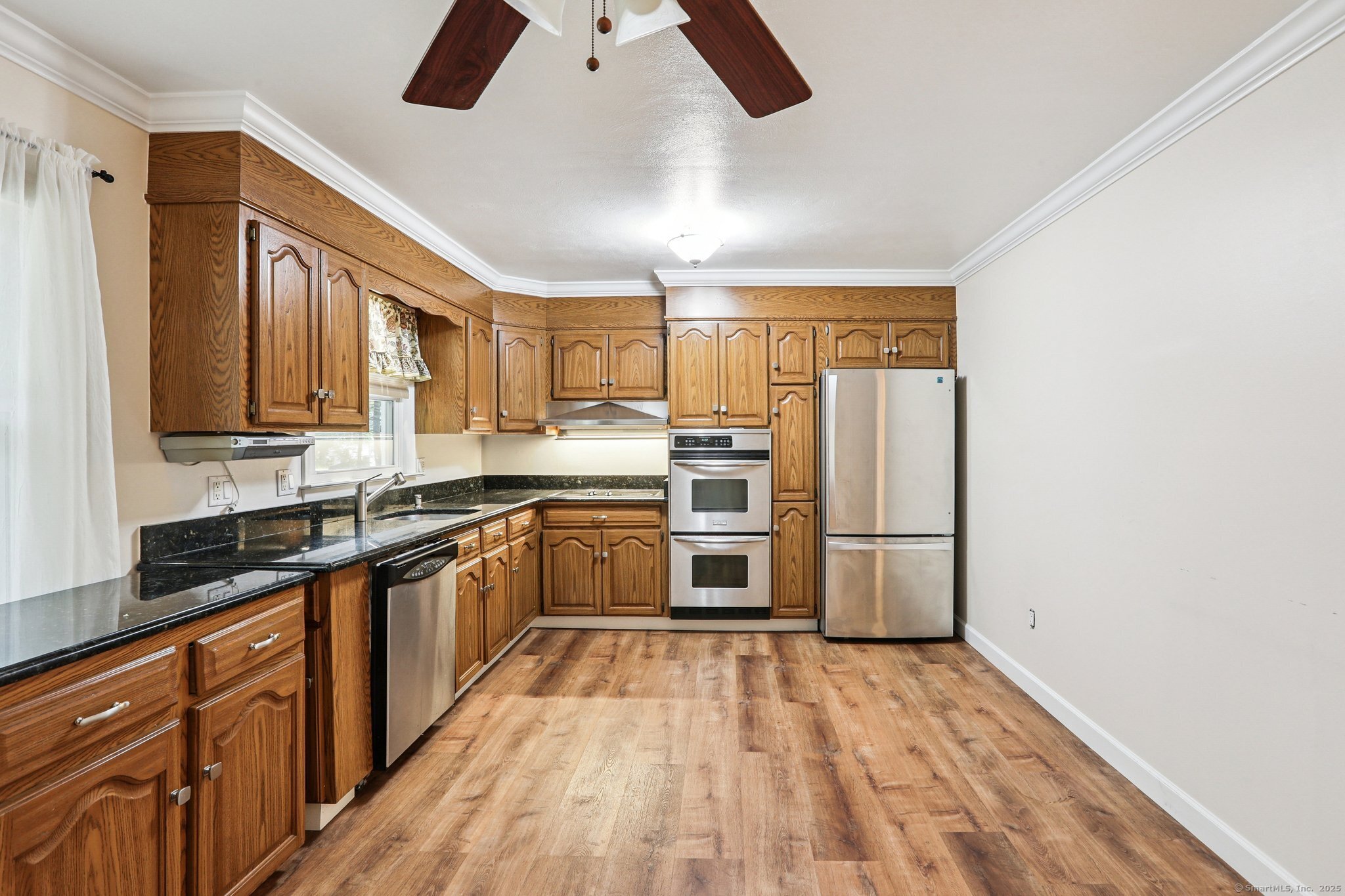 12 Oak Crest Drive Brookfield CT 06804