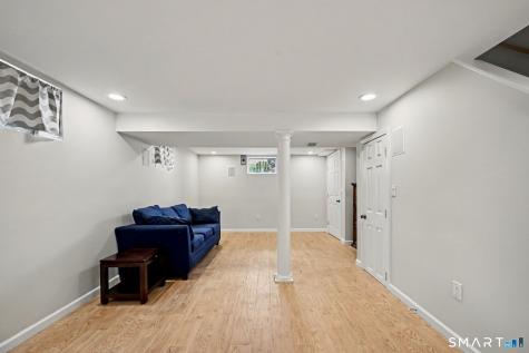 845 Knapps Highway Fairfield CT 06824