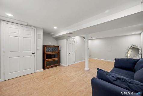 845 Knapps Highway Fairfield CT 06824