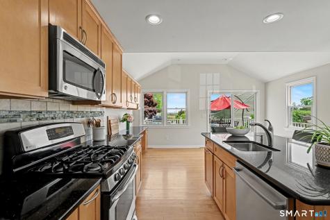 845 Knapps Highway Fairfield CT 06824