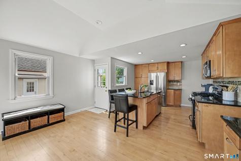 845 Knapps Highway Fairfield CT 06824