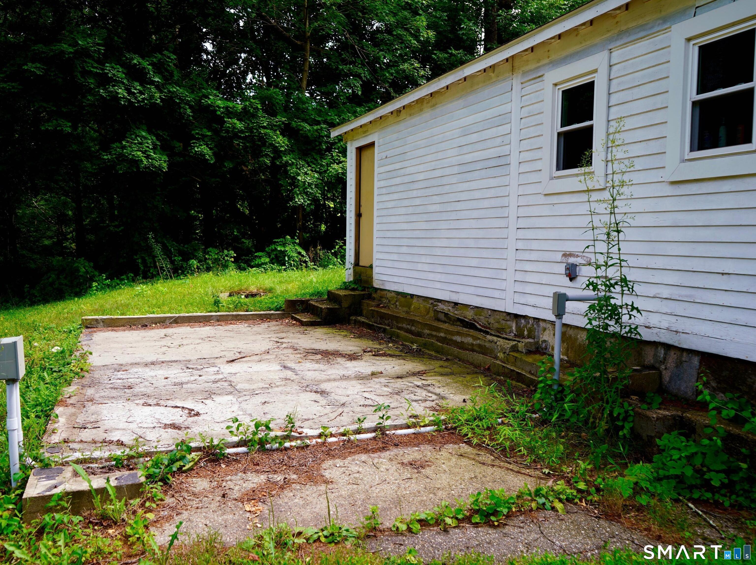 24 Trumbull Highway Lebanon CT 06249