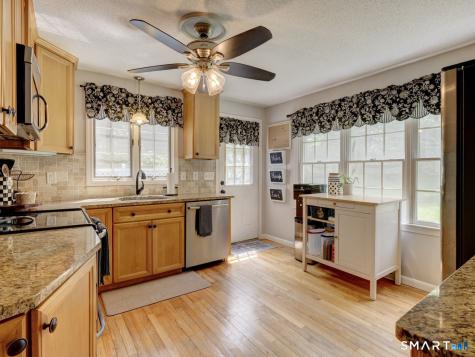 39 Freedom Drive Canton CT 06019
