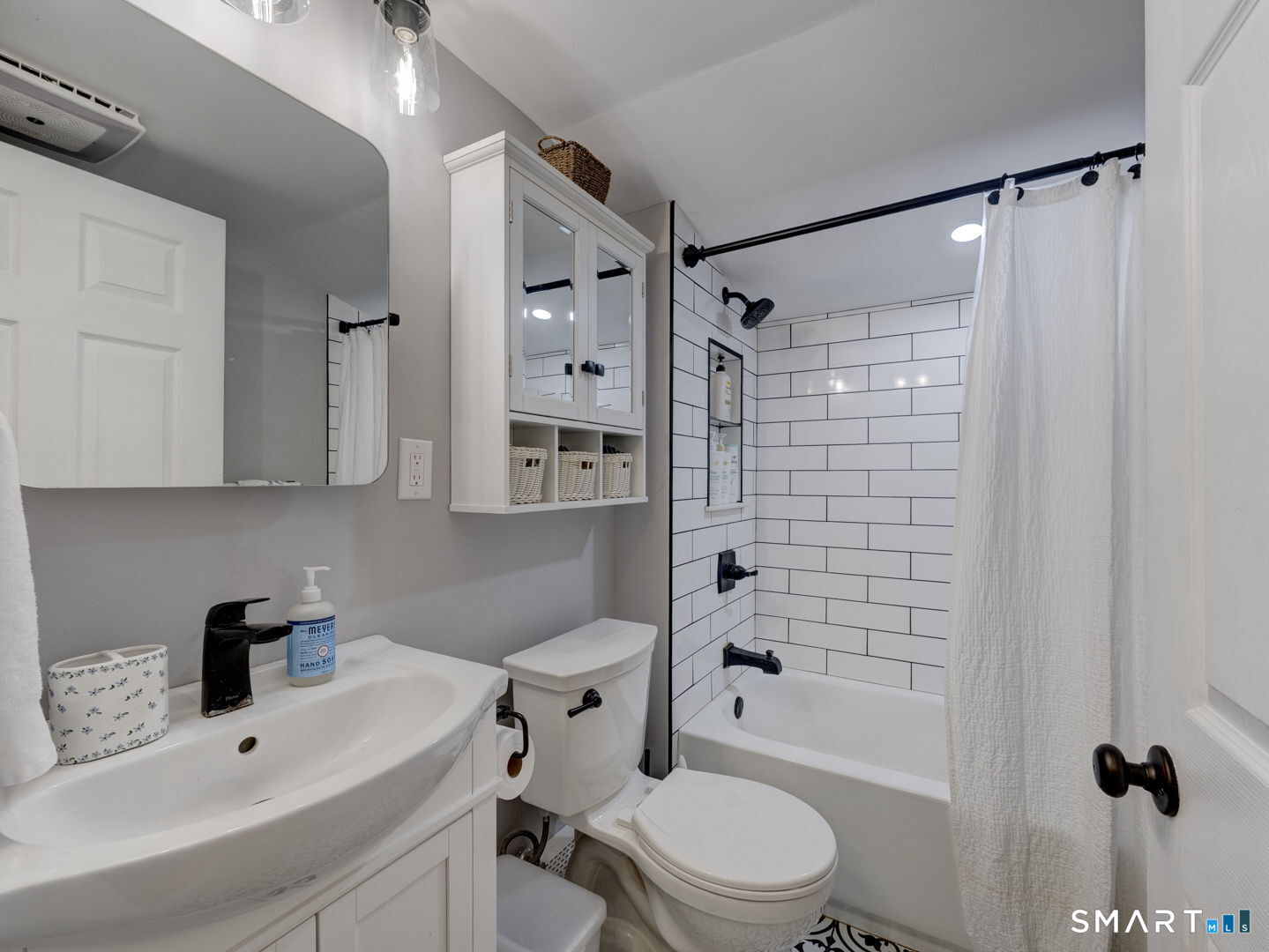 39 Freedom Drive Canton CT 06019