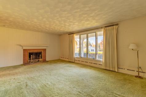 4 Stoner Terrace Portland CT 06480