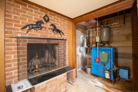 4 Stoner Terrace Portland CT 06480