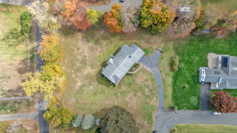 4 Stoner Terrace Portland CT 06480