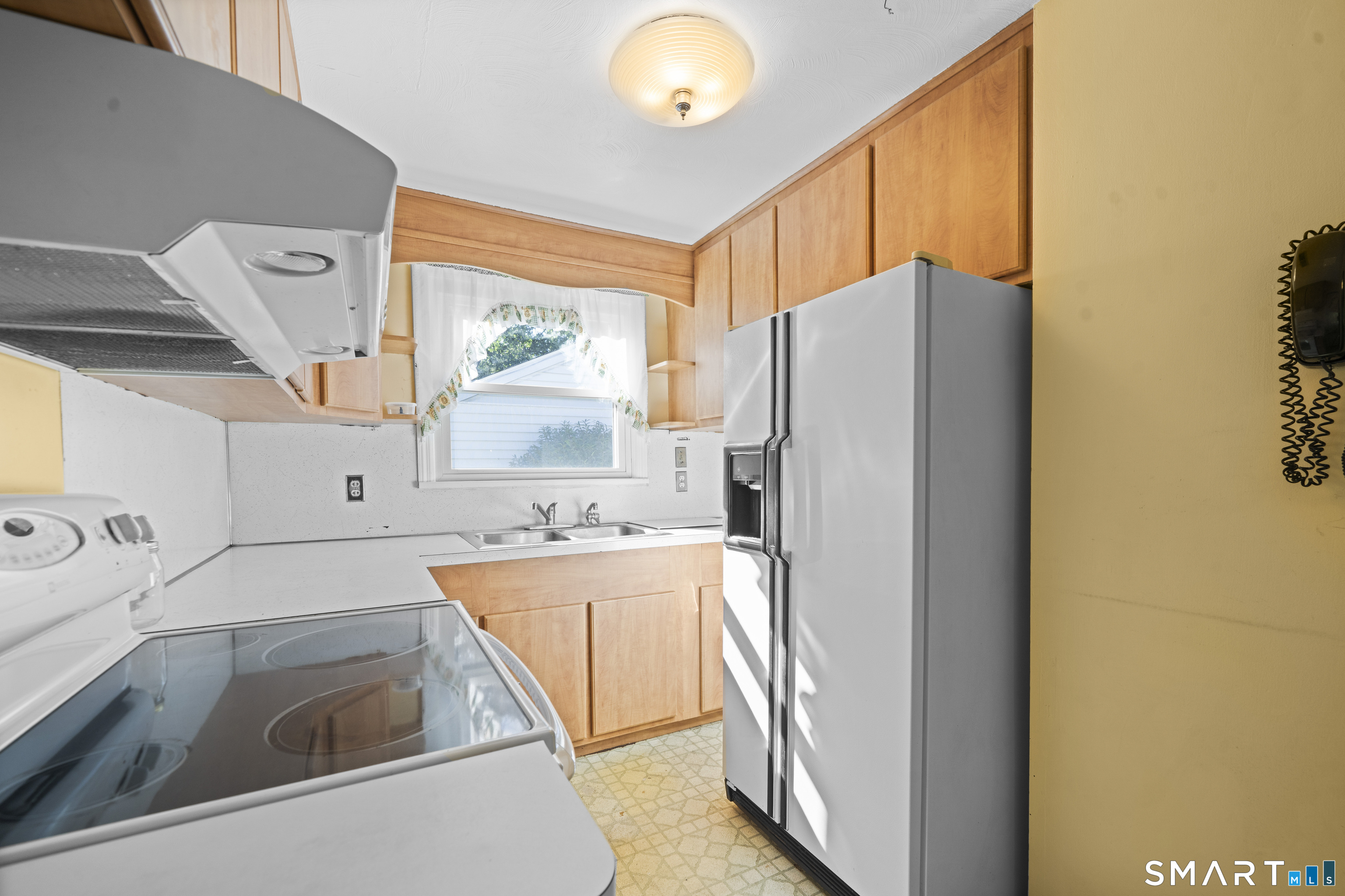 17 Edward Street Enfield CT 06082
